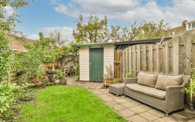 Balancing Work and Nature: Creating a Tranquil Backyard Office Retreat